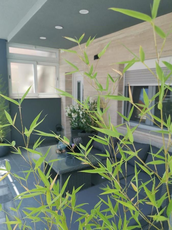 Apartmani Sarm ヴィル エクステリア 写真